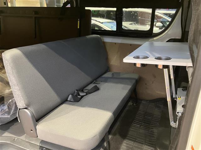 ハイエースバン ロングDX GLパッケージ パノラミックビューモニター フルタイム4WD ナビTV パワーウィンドウ パワーステアリング キーレスキー フルセグ エアコン 横滑り防止機能 SDナビ オートライト ドラレコ Dターボ ETC(12枚目)
