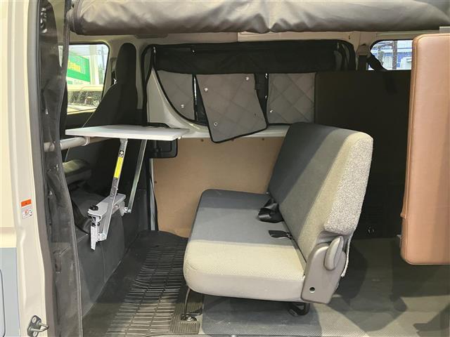 ハイエースバン ロングDX GLパッケージ パノラミックビューモニター フルタイム4WD ナビTV パワーウィンドウ パワーステアリング キーレスキー フルセグ エアコン 横滑り防止機能 SDナビ オートライト ドラレコ Dターボ ETC(18枚目)