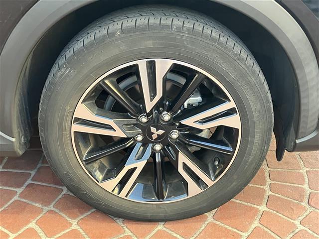 エクリプスクロス Gプラスパッケージ 車線逸脱 キーレスエントリー ブレーキサポート 地デジ Pセンサー オートクルーズ ワンオーナ USB接続 オートライト アイドリングストップ機能 オートエアコン スマートキー LEDヘッドランプ(10枚目)