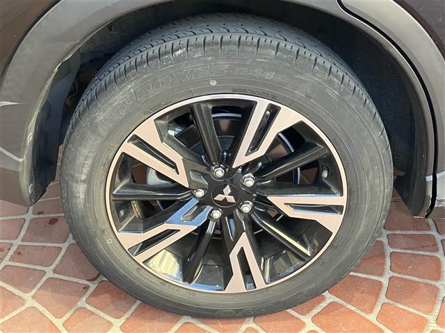 エクリプスクロス Gプラスパッケージ 車線逸脱 キーレスエントリー ブレーキサポート 地デジ Pセンサー オートクルーズ ワンオーナ USB接続 オートライト アイドリングストップ機能 オートエアコン スマートキー LEDヘッドランプ(11枚目)