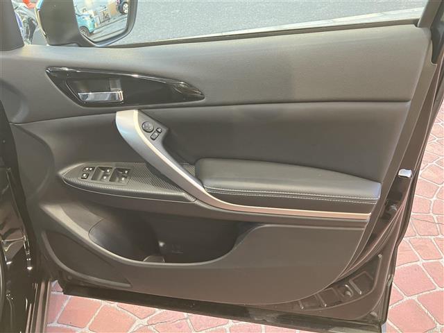 エクリプスクロス Gプラスパッケージ 車線逸脱 キーレスエントリー ブレーキサポート 地デジ Pセンサー オートクルーズ ワンオーナ USB接続 オートライト アイドリングストップ機能 オートエアコン スマートキー LEDヘッドランプ(14枚目)