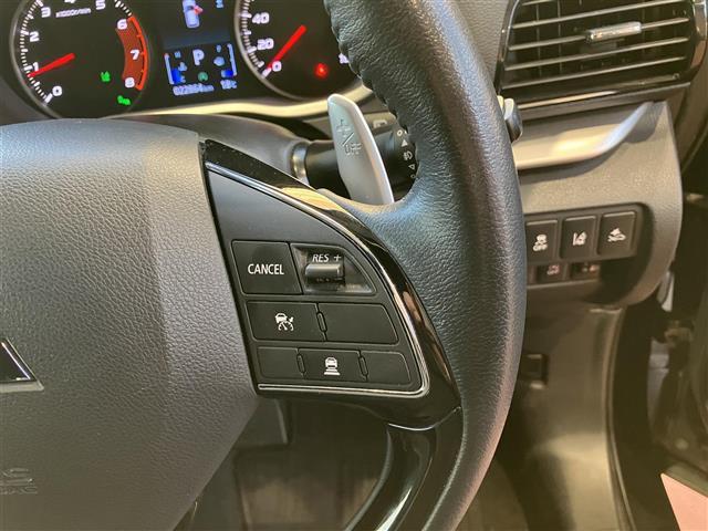 エクリプスクロス Gプラスパッケージ 車線逸脱 キーレスエントリー ブレーキサポート 地デジ Pセンサー オートクルーズ ワンオーナ USB接続 オートライト アイドリングストップ機能 オートエアコン スマートキー LEDヘッドランプ(23枚目)