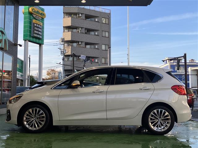 2シリーズ 218dアクティブツアラー ラグジュアリー ワンオナ/ベージュレザー/コンフォートPKG (14枚目)