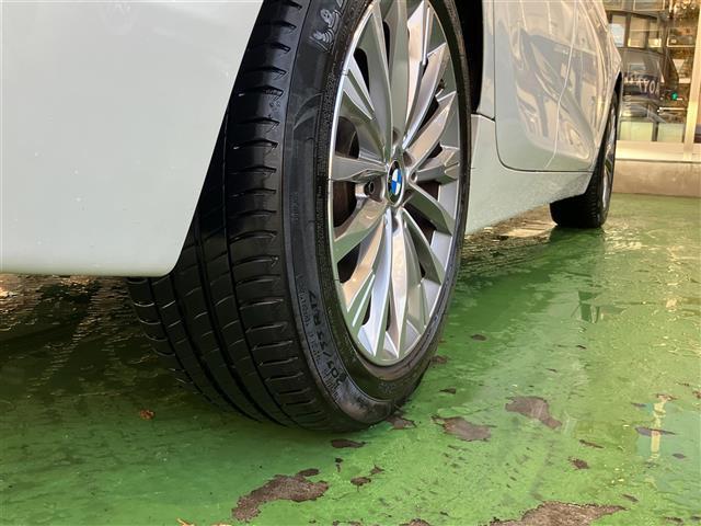 2シリーズ 218dアクティブツアラー ラグジュアリー ワンオナ/ベージュレザー/コンフォートPKG (20枚目)