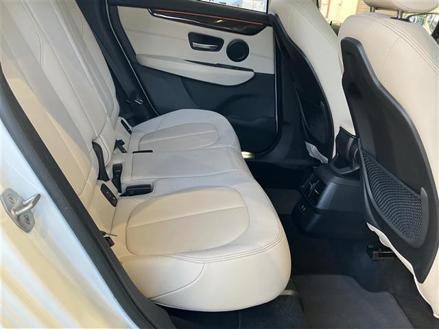 2シリーズ 218dアクティブツアラー ラグジュアリー ワンオナ/ベージュレザー/コンフォートPKG (26枚目)