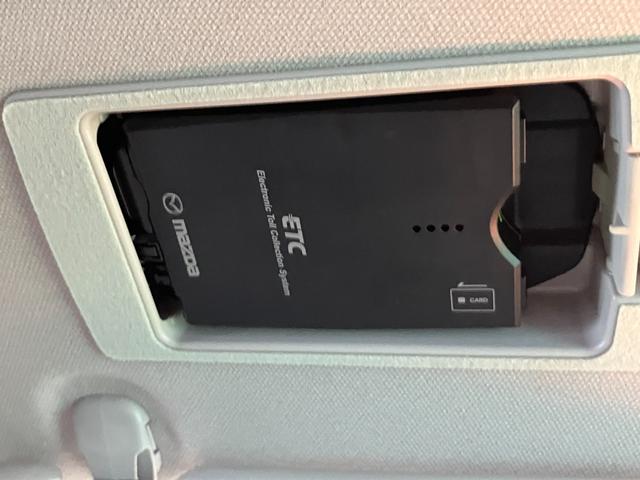 アクセラスポーツ 15S Bカメラ/衝突被害軽減システム/クルコン Rカメ パワステ サイドSRS セキュリティーアラーム ナビ付 横滑防止装置 アイドリングSTOP 整備記録簿 パワーウインドウ メモリーナビ付 エアコン(66枚目)