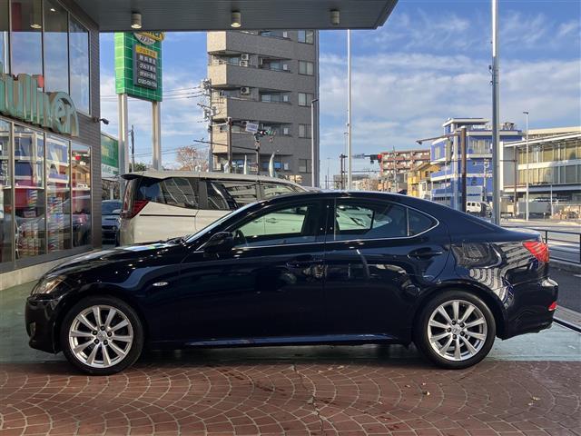 ＩＳ ＩＳ２５０　バージョンＬ　インテリキー　革Ｓ　ＨＤＤナビゲーションシステム　カーテンエアバッグ　ＡＡＣ　サンルーフ　オートライト　エアバック　ＰＷ　ナビ　キーレスエントリー　パワーステアリング　ＡＢＳ　ワンオーナー　Ｂカメ（7枚目）