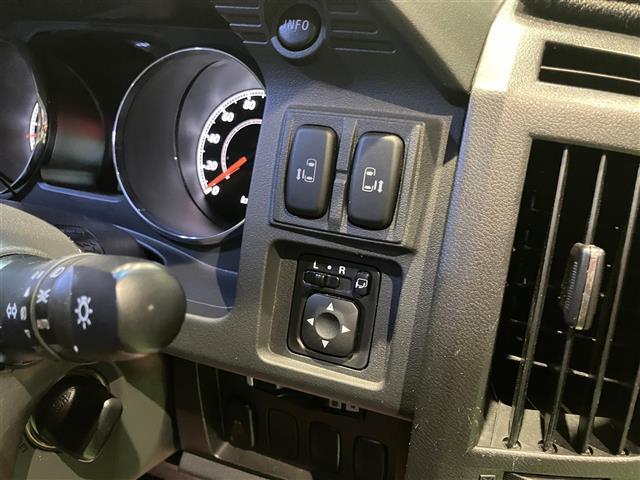 デリカＤ：５ アクティブギア　Ｂｌｕｅｔｏｏｔｈ対応　パートタイム４ＷＤ　キーフリー　ドラレコ　パワーウインドウ　フルセグ　メモリナビ　ＥＴＣ車載器　エアコン　ＥＳＣ　ターボ　オートライト　寒冷地仕様　ＤＶＤ再生　ナビ＆ＴＶ（29枚目）