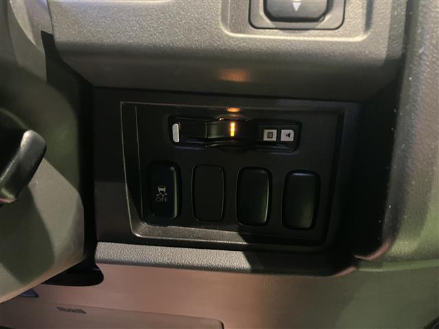 デリカＤ：５ アクティブギア　Ｂｌｕｅｔｏｏｔｈ対応　パートタイム４ＷＤ　キーフリー　ドラレコ　パワーウインドウ　フルセグ　メモリナビ　ＥＴＣ車載器　エアコン　ＥＳＣ　ターボ　オートライト　寒冷地仕様　ＤＶＤ再生　ナビ＆ＴＶ（30枚目）