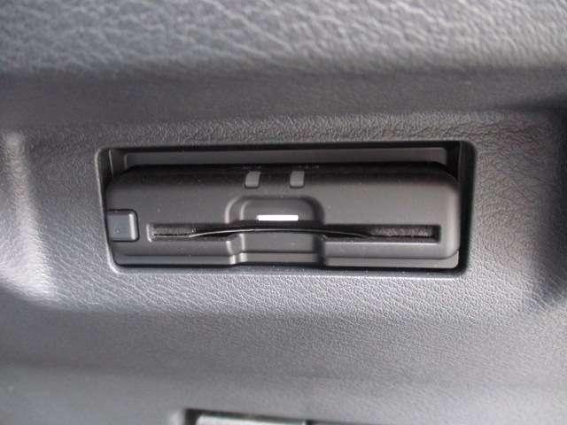 キックス Ｘ　ＭＭ３２０ＤＬナビ　プロパイロット　アラウンド　ナビ＆ＴＶ　ワンオ－ナ－車　スマートキー　ＬＥＤヘッド　盗難防止システム　ドラレコ　ＥＴＣ　整備記録簿有　メモリーナビ　サイドエアバッグ　アルミ（8枚目）