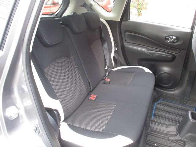 ノート e-パワー X 記録簿付 バックカメラ 運転席助手席エアバック AUTOエアコン 1オーナー TV 運転席エアバッグ インテリジェントキー ドラレコ ETC車載器 パワーウィンドウ パワステ ABS(15枚目)