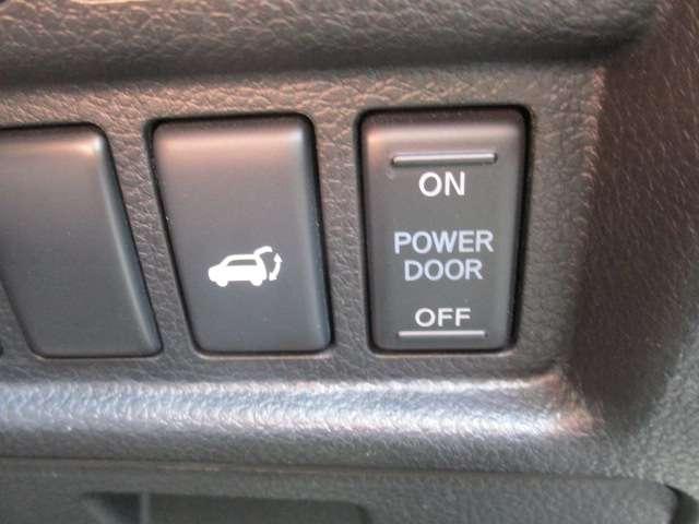 エルグランド ２．５　２５０ハイウェイスターＳ　ＭＭ５２１ＤＬナビ　アラウンドビューモニター　アルミホイル　点検記録簿　両側パワ－スライドドア　３６０カメラ　ドライブレコーダ　ワンオ－ナ－車　サイドカメラ　クルコン　インテリキー　Ｂカメラ　ＬＥＤヘッドランプ　サイドカーテンエアバック　ＥＴＣ（17枚目）