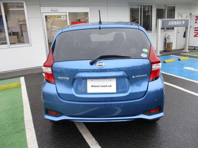 ノート e-パワー X MM318DLナビ 360°カメラ 記録簿付 運転席助手席エアバック AUTOエアコン 1オーナー 盗難防止システム ナビTV AW 運転席エアバッグ インテリジェントキー ドラレコ パワーウィンドウ(13枚目)