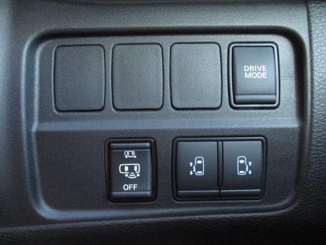 セレナ e-パワー ハイウェイスターV MM512DLナビ 後席モニター 360°カメラ エマジェンシーブレーキ 1オナ スマキー LED レーンアシスト 点検記録簿付 ETC ドラレコ イモビ フルオートエアコン アルミホイール(7枚目)