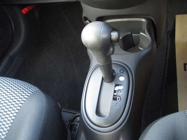 マーチ １．２　Ｓ　ＭＭ３１８Ｄ－Ｗ　Ｂカメラ　Ｆドライブレコーダー　１セグＴＶ　メンテナンスノート　１オーナ－　運転席助手席エアバック　キーレス　バックモニター　ＥＴＣ　ドラレコ　ナビＴＶ　パワーウインド　メモリーナビゲーション　オートエアコン　ＰＳ　運転席エアバッグ（20枚目）