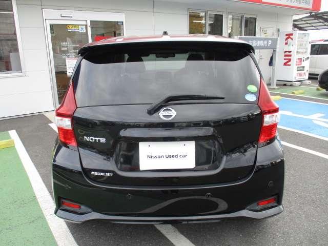 ノート １．２　メダリスト　ＭＭ３１８Ｄ－Ｗナビ　アラウンドビューモニター　クルコン　アラウンドビュモニター　イモビライザー　Ａストップ　インテリキー　オートエアコン　左右エアバック　メモリーナビ　ドラレコ　ＥＴＣ　１オーナー　ナビＴＶ　ＬＥＤヘッドライト　パワーウインドー（12枚目）