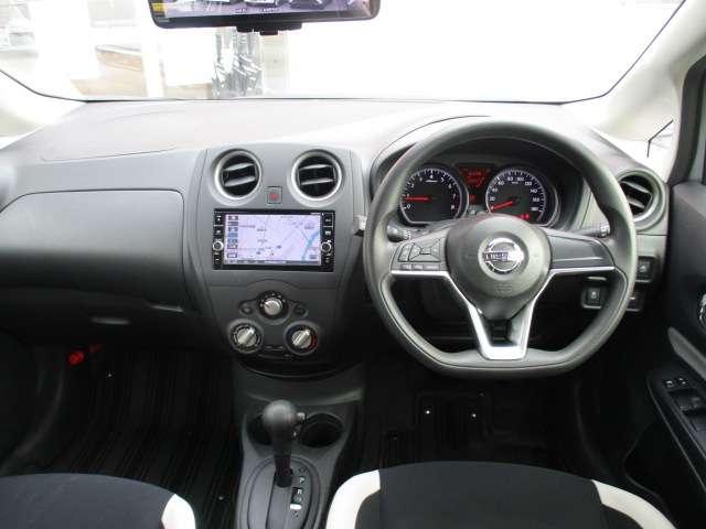 ノート １．２　Ｘ　ＭＭ３１７ＤＬナビ　アラウンドビューモニター　レーダーブレーキサポート　ＥＴＣ搭載　１オーナー車　記録簿付き　Ｄレコ　スマトキー　セキュリティーアラーム　キーレス　運転席助手席エアバッグ　ナビＴＶ　ワンセグ　エアコン　パワーウィンドウ　ＡＢＳ（4枚目）