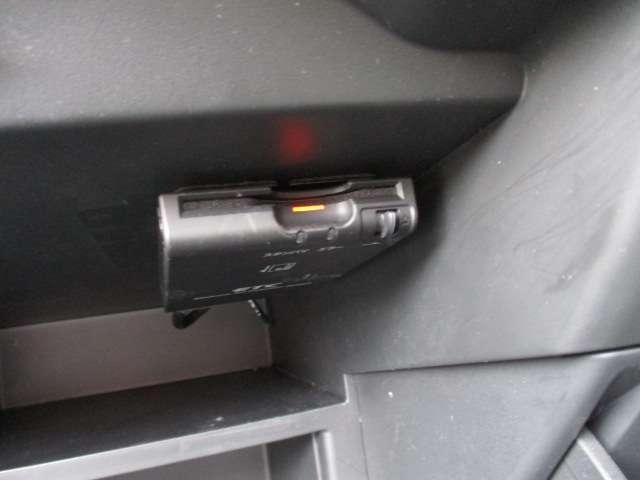 ノート １．２　Ｘ　ＭＭ３１７ＤＬナビ　アラウンドビューモニター　レーダーブレーキサポート　ＥＴＣ搭載　１オーナー車　記録簿付き　Ｄレコ　スマトキー　セキュリティーアラーム　キーレス　運転席助手席エアバッグ　ナビＴＶ　ワンセグ　エアコン　パワーウィンドウ　ＡＢＳ（5枚目）