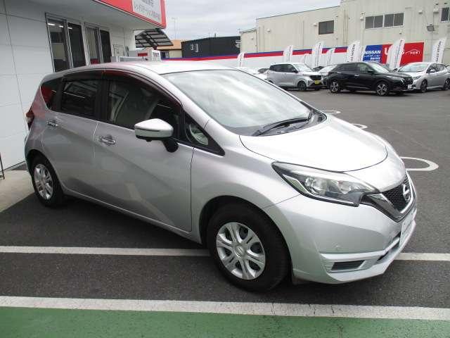 ノート １．２　Ｘ　ＭＭ３１７ＤＬナビ　アラウンドビューモニター　レーダーブレーキサポート　ＥＴＣ搭載　１オーナー車　記録簿付き　Ｄレコ　スマトキー　セキュリティーアラーム　キーレス　運転席助手席エアバッグ　ナビＴＶ　ワンセグ　エアコン　パワーウィンドウ　ＡＢＳ（9枚目）