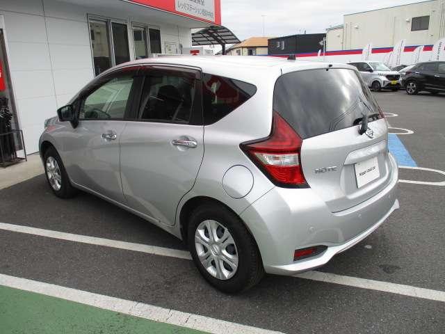 ノート １．２　Ｘ　ＭＭ３１７ＤＬナビ　アラウンドビューモニター　レーダーブレーキサポート　ＥＴＣ搭載　１オーナー車　記録簿付き　Ｄレコ　スマトキー　セキュリティーアラーム　キーレス　運転席助手席エアバッグ　ナビＴＶ　ワンセグ　エアコン　パワーウィンドウ　ＡＢＳ（12枚目）