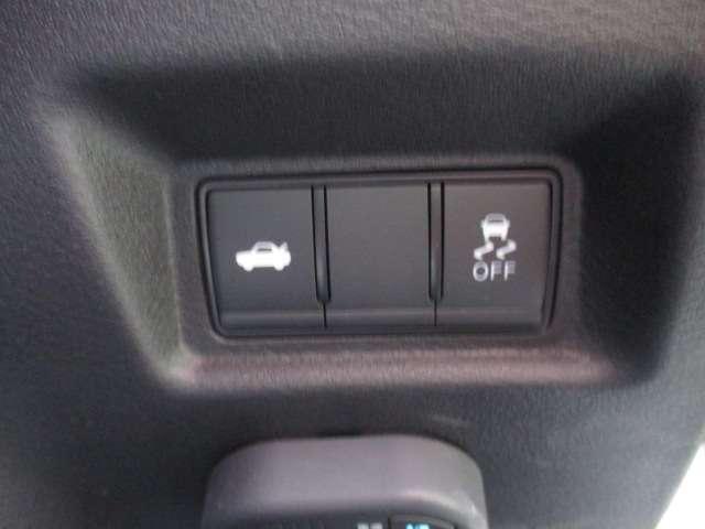 ☆おすすめ☆ＪＡＦは年中無休・２４時間・全国ネットで、品質の高いロードサービスを提供しております！バッテリー上がりやキー閉じこみなどでお困りの際、ＪＡＦ会員はほとんどの場合で料金は無料です！