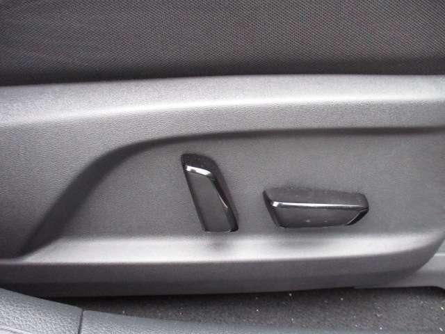 オーラ 1.2 NISMO プロパイロット コネクトナビ カーテンエアバッグ エマブレ 禁煙 インテリキー ETC 車線逸脱警報 フルセグ キーフリーシステム ダブルエアバック 定期点検記録簿 アルミホイール 運転席エアバッグ メモリーナビ 試乗車 ナビTV(17枚目)