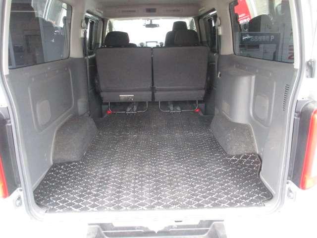 ＮＶ３５０キャラバンバン ２．０　プレミアムＧＸ　ロングボディ　ＭＪ１１７ＤＷナビ　アラウンドビュー　ブレーキサポート　全周囲カメラ　盗難防止装置　ＡＣ　キーレスエントリ　スマートキー　パワーウインドウ　ＥＴＣ　運転席エアバッグ　メモリーナビ　ドラレコ　ＬＥＤヘッドライト　パワーステアリング　ＡＢＳ（20枚目）