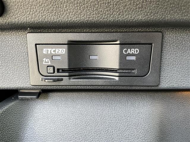 ゴルフトゥーラン ＴＤＩ　プレミアム　◆メーカー純正ＨＤＤナビＡＭ／ＦＭ／ＣＤ／ＤＶＤ／ＳＤ／ＵＳＢ／ＨＤＤ／ＡＵＸ／ＢＴ◆バックカメラ◆ＥＴＣ２．０◆レーダークルーズコントロール◆レザーシート◆シートヒーター◆前席パワーシ（20枚目）