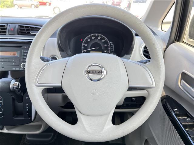 X 純正オーディオ/CD/AUX/ラジオ/アラウンドビューモニター/前方録画ドラレコ/衝突被害軽減ブレーキ/横滑防止装置/ウィンカーミラー/ドアバイザー/プッシュスタート/スマートキー/純正フロアマット(8枚目)