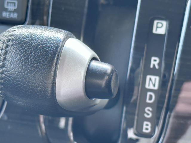カスタムRS SA 社外ナビ/ Bluetooth/フルセグTV/CD/DVD/両側パワースライドドア/バックカメラ/LEDヘッドライト/オートライト/純正フロアマット/純正ドアバイザー/スマートキー(27枚目)