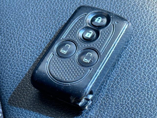 カスタムRS SA 社外ナビ/ Bluetooth/フルセグTV/CD/DVD/両側パワースライドドア/バックカメラ/LEDヘッドライト/オートライト/純正フロアマット/純正ドアバイザー/スマートキー(30枚目)