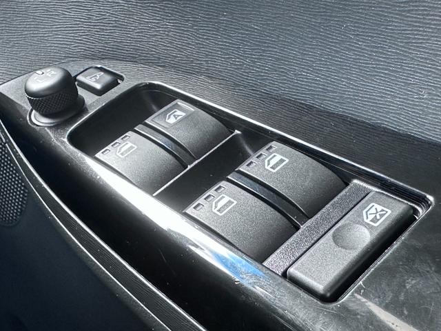 カスタムRS SA 社外ナビ/ Bluetooth/フルセグTV/CD/DVD/両側パワースライドドア/バックカメラ/LEDヘッドライト/オートライト/純正フロアマット/純正ドアバイザー/スマートキー(31枚目)