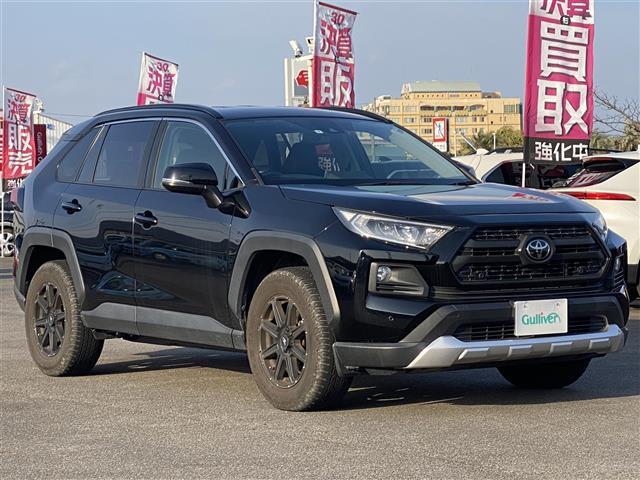 ＲＡＶ４ アドベンチャー　純正ナビ　ＣＤ　ＤＶＤ　Ｂｌｕｅｔｏｏｔｈ　バックカメラ　ＥＴＣ　コーナーセンサー　レーンキープアシスト　オートマチックハイビーム　クルーズコントロール　衝突軽減ブレーキ　ダウンヒルアシスト　ＵＳＢ（5枚目）