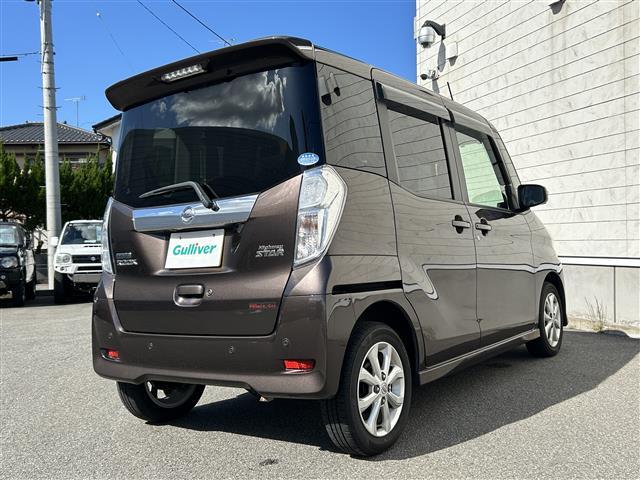 デイズルークス ハイウェイスター　Ｘターボ　４ＷＤターボ　純正ナビ　フルセグＴＶ／ＡＭ／ＦＭ／ＣＤ／ＤＶＤ　Ｂｌｕｅｔｏｏｔｈ　禁煙車　前後ドライブレコーダー　全周囲カメラ　左側パワースライドドア　衝突被害軽減システム　ワンオーナー　禁煙車（5枚目）