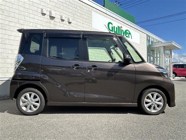 デイズルークス ハイウェイスター　Ｘターボ　４ＷＤターボ　純正ナビ　フルセグＴＶ／ＡＭ／ＦＭ／ＣＤ／ＤＶＤ　Ｂｌｕｅｔｏｏｔｈ　禁煙車　前後ドライブレコーダー　全周囲カメラ　左側パワースライドドア　衝突被害軽減システム　ワンオーナー　禁煙車（7枚目）