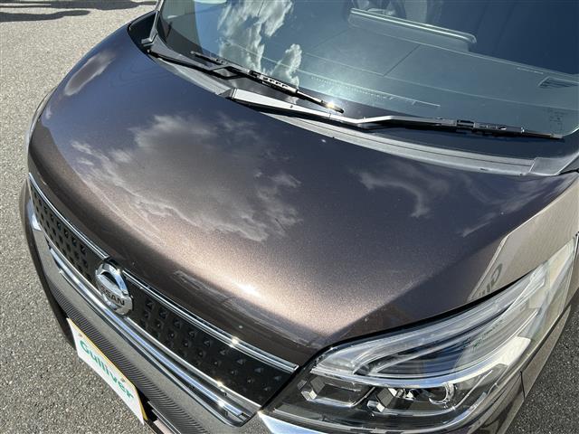デイズルークス ハイウェイスター　Ｘターボ　４ＷＤターボ　純正ナビ　フルセグＴＶ／ＡＭ／ＦＭ／ＣＤ／ＤＶＤ　Ｂｌｕｅｔｏｏｔｈ　禁煙車　前後ドライブレコーダー　全周囲カメラ　左側パワースライドドア　衝突被害軽減システム　ワンオーナー　禁煙車（12枚目）