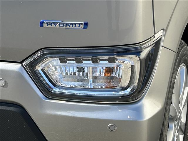 ワゴンＲスティングレー ハイブリッドＸ　禁煙車　４ＷＤ　社外オーディオ　アイドリングストップ　コーナーセンサー　衝突被害軽減ブレーキ　車線逸脱警報　横滑り防止装置　盗難防止装置　ＬＥＤヘッドライト　シートヒーター　冬タイヤ積み込み（10枚目）