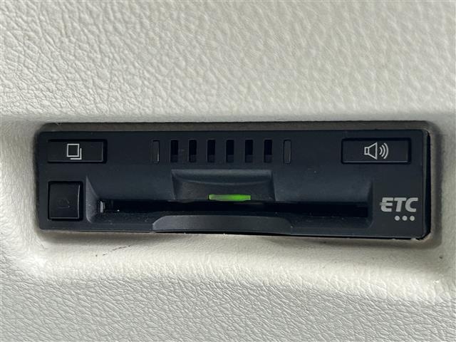 シエンタ ハイブリッドＧ　純正ナビＦＭ／ＡＭ／フルセグ　Ｂｌｕｅｔｏｏｔｈ　両側パワースライドア　衝突軽減ブレーキ　車線逸脱装置　プッシュスタート　バックカメラ　ＡＵＴＯライト　フォグランプ　ワンオーナー　禁煙車（25枚目）