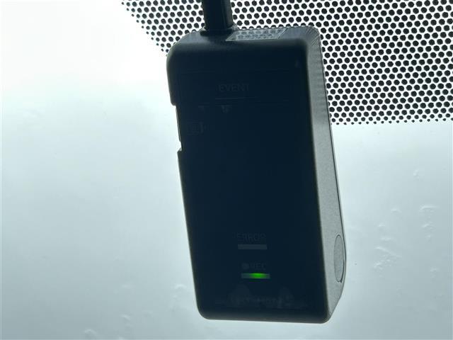 シエンタ ハイブリッドＧ　純正ナビＦＭ／ＡＭ／フルセグ　Ｂｌｕｅｔｏｏｔｈ　両側パワースライドア　衝突軽減ブレーキ　車線逸脱装置　プッシュスタート　バックカメラ　ＡＵＴＯライト　フォグランプ　ワンオーナー　禁煙車（26枚目）