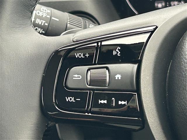 ヴェゼル ｅ：ＨＥＶ　Ｚ　４ＷＤ　純正ナビＴＶ　Ｂｌｕｅｔｏｏｔｈ　レーダークルーズコントロール　置くだけ充電　バックカメラ　ドライブレコーダー　電動リアゲート　ＥＴＣ　純正アルミ付きスタッドレス　ワンオーナー　禁煙（18枚目）