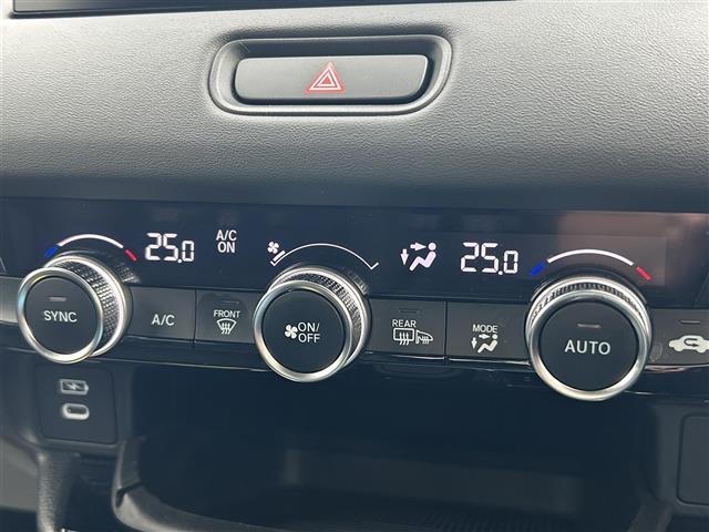 ヴェゼル ｅ：ＨＥＶ　Ｚ　４ＷＤ　純正ナビＴＶ　Ｂｌｕｅｔｏｏｔｈ　レーダークルーズコントロール　置くだけ充電　バックカメラ　ドライブレコーダー　電動リアゲート　ＥＴＣ　純正アルミ付きスタッドレス　ワンオーナー　禁煙（29枚目）