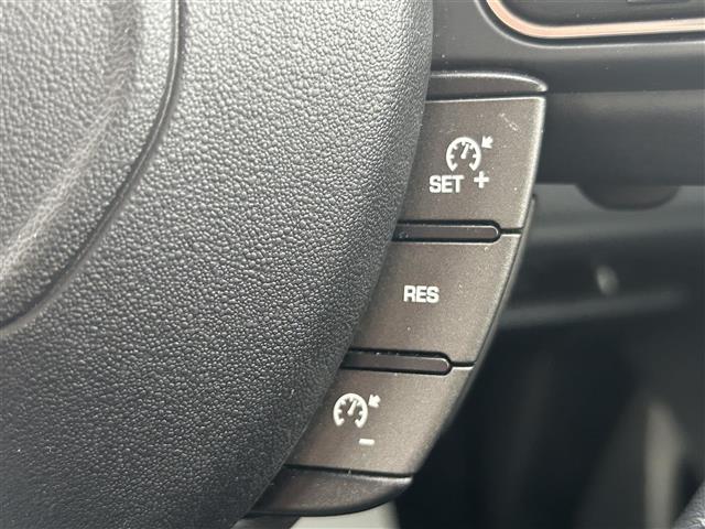 レンジローバーイヴォーク SEプラス 4WD 純正ナビFM/AM/Bluetooth レザーシート 全首位カメラ MERIDIANサウンド クルーズコントロール パドルシフト アイドリングストップ 電動パーキングブレーキー シートヒータ(22枚目)