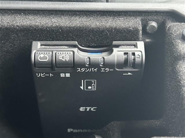 レンジローバーイヴォーク SEプラス 4WD 純正ナビFM/AM/Bluetooth レザーシート 全首位カメラ MERIDIANサウンド クルーズコントロール パドルシフト アイドリングストップ 電動パーキングブレーキー シートヒータ(26枚目)