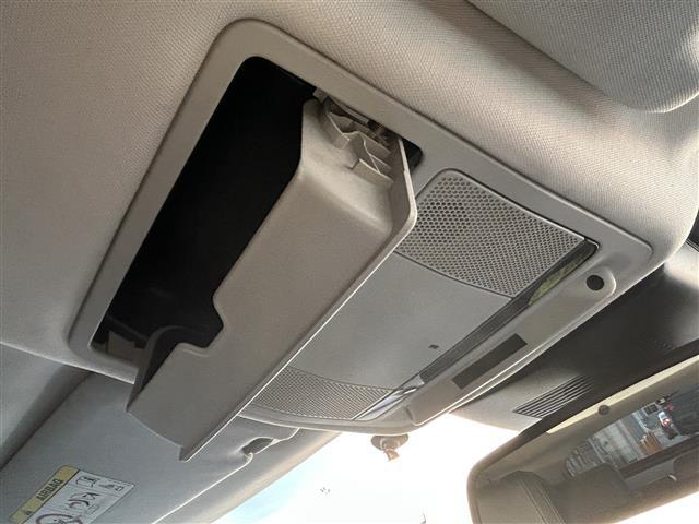 レンジローバーイヴォーク SEプラス 4WD 純正ナビFM/AM/Bluetooth レザーシート 全首位カメラ MERIDIANサウンド クルーズコントロール パドルシフト アイドリングストップ 電動パーキングブレーキー シートヒータ(31枚目)