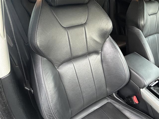 レンジローバーイヴォーク SEプラス 4WD 純正ナビFM/AM/Bluetooth レザーシート 全首位カメラ MERIDIANサウンド クルーズコントロール パドルシフト アイドリングストップ 電動パーキングブレーキー シートヒータ(35枚目)