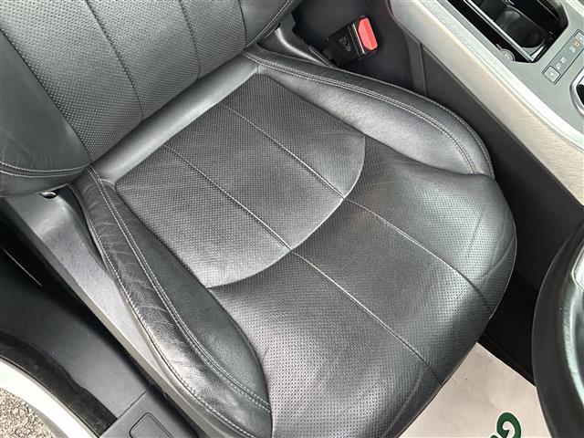 レンジローバーイヴォーク SEプラス 4WD 純正ナビFM/AM/Bluetooth レザーシート 全首位カメラ MERIDIANサウンド クルーズコントロール パドルシフト アイドリングストップ 電動パーキングブレーキー シートヒータ(36枚目)