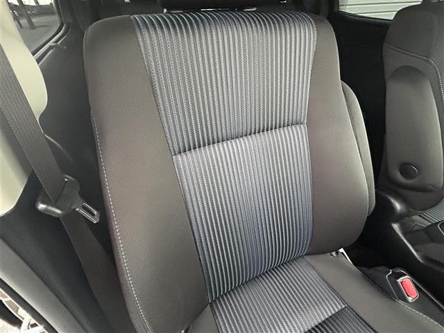ヴォクシー ハイブリッドZS 煌II 純正10インチナビFM/AM/フルセグ/Bluetooth 衝突軽減ブレーキ 車線逸脱防止 両側パワースライドア 純正バイザー 純正マット LEDライト フォグランプ スペアキー 冬タイヤ積載 ETC(33枚目)