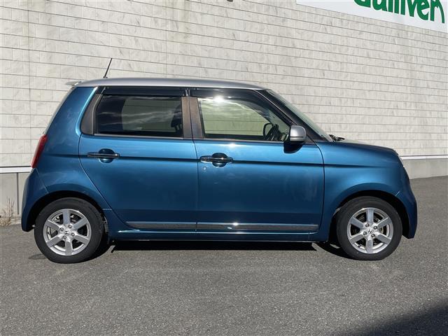 Ｎ－ＯＮＥ プレミアム　禁煙車　社外ＳＤナビ　フルセグＴＶ　ＡＭ／ＦＭ／Ｂｌｕｅｔｏｏｔｈ接続　衝突軽減ブレーキ　横滑り防止装置　純正１４インチアルミホイール　オートライト　純正フロアマット　純正ドアバイザー（7枚目）