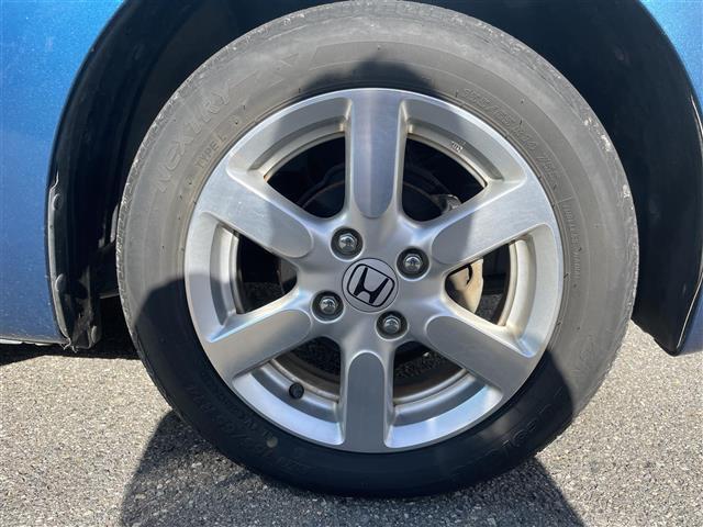 Ｎ－ＯＮＥ プレミアム　禁煙車　社外ＳＤナビ　フルセグＴＶ　ＡＭ／ＦＭ／Ｂｌｕｅｔｏｏｔｈ接続　衝突軽減ブレーキ　横滑り防止装置　純正１４インチアルミホイール　オートライト　純正フロアマット　純正ドアバイザー（16枚目）