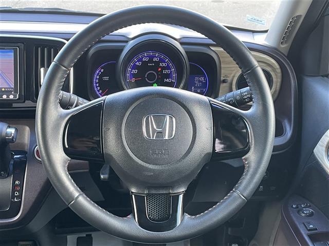 Ｎ－ＯＮＥ プレミアム　禁煙車　社外ＳＤナビ　フルセグＴＶ　ＡＭ／ＦＭ／Ｂｌｕｅｔｏｏｔｈ接続　衝突軽減ブレーキ　横滑り防止装置　純正１４インチアルミホイール　オートライト　純正フロアマット　純正ドアバイザー（18枚目）